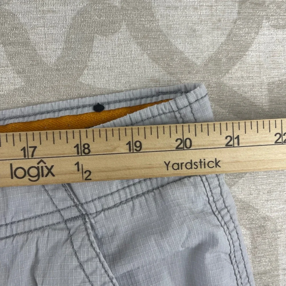 WearFirst Mens Grey Ripstop Cargo Shorts Size 42 Free-Band Stretch Utility - Picture 3 of 9